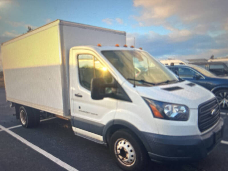 2018 Ford Transit Chassis Cab Base's photo