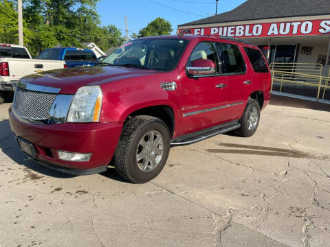 2007 Cadillac Escalade for sale at El Pueblo Auto Sales in Des Moines IA