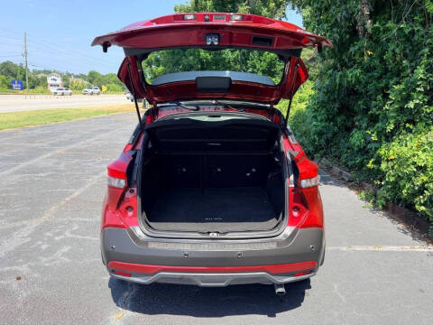 2020 Nissan Kicks SR