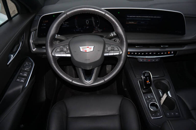 2024 Cadillac XT4 Luxury