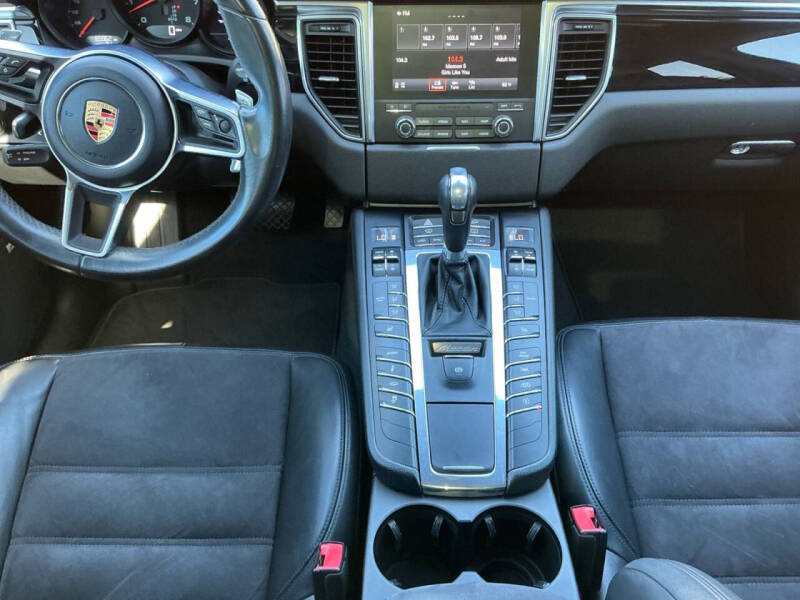 2017 Porsche Macan GTS