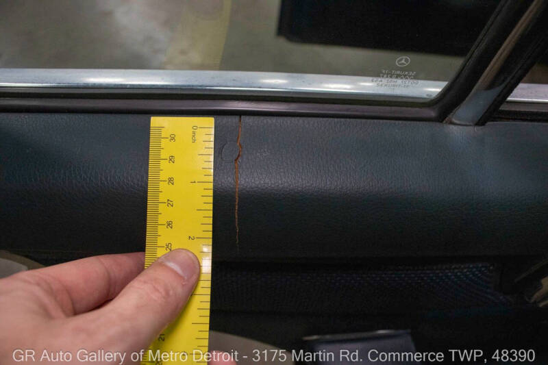 1975 Mercedes-Benz 280-Class