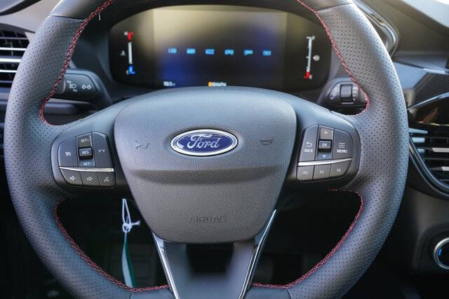 2026 Ford Escape Hybrid ST-Line Select