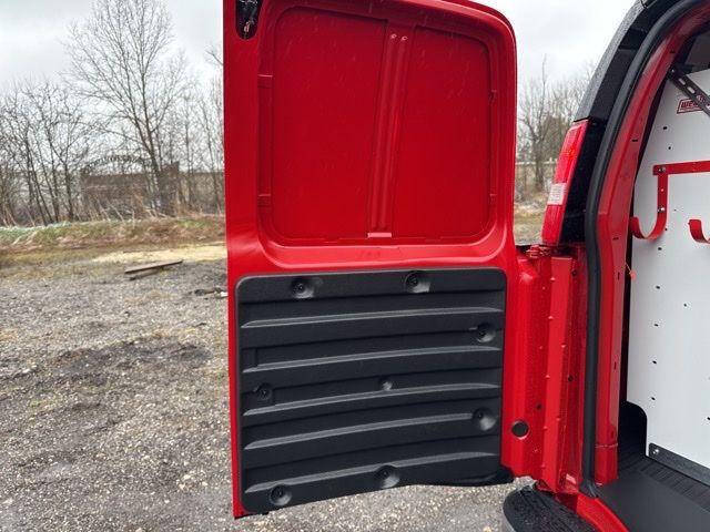 2026 GMC Savana 3500