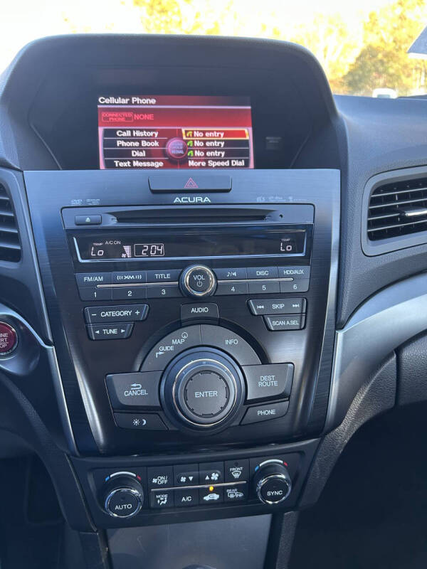 2013 Acura ILX 2.0L w/Tech