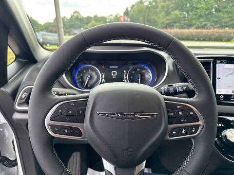 2026 Chrysler Voyager LX