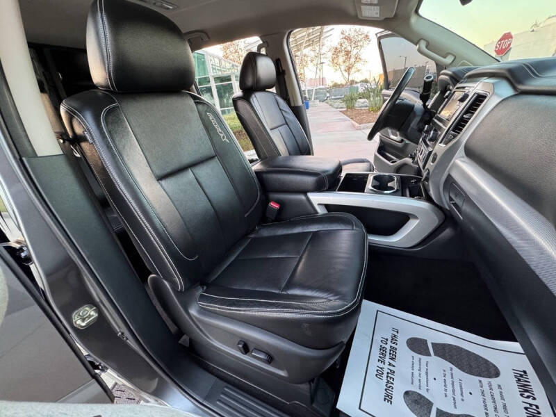 2017 Nissan Titan PRO-4X