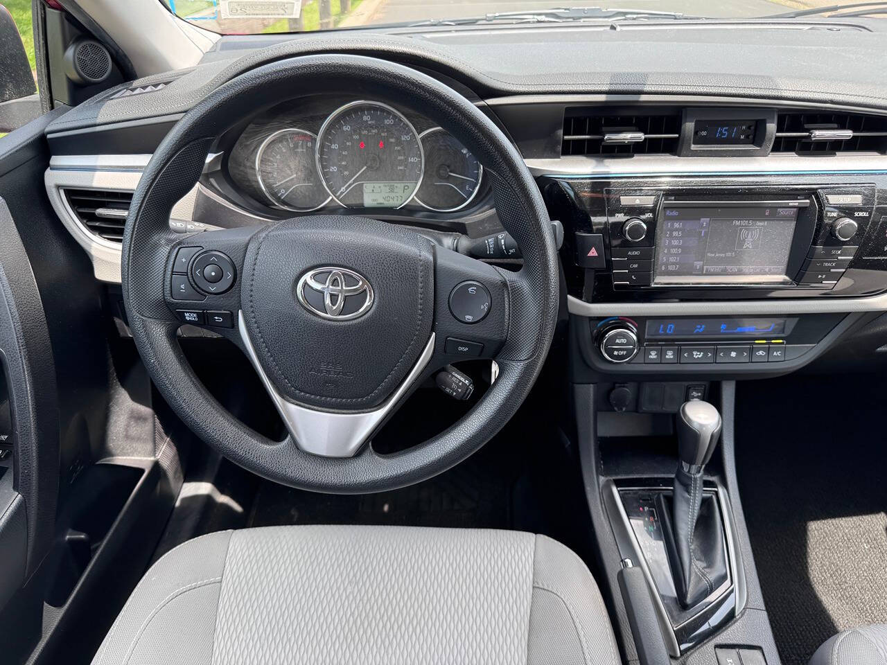 2015 Toyota Corolla 14