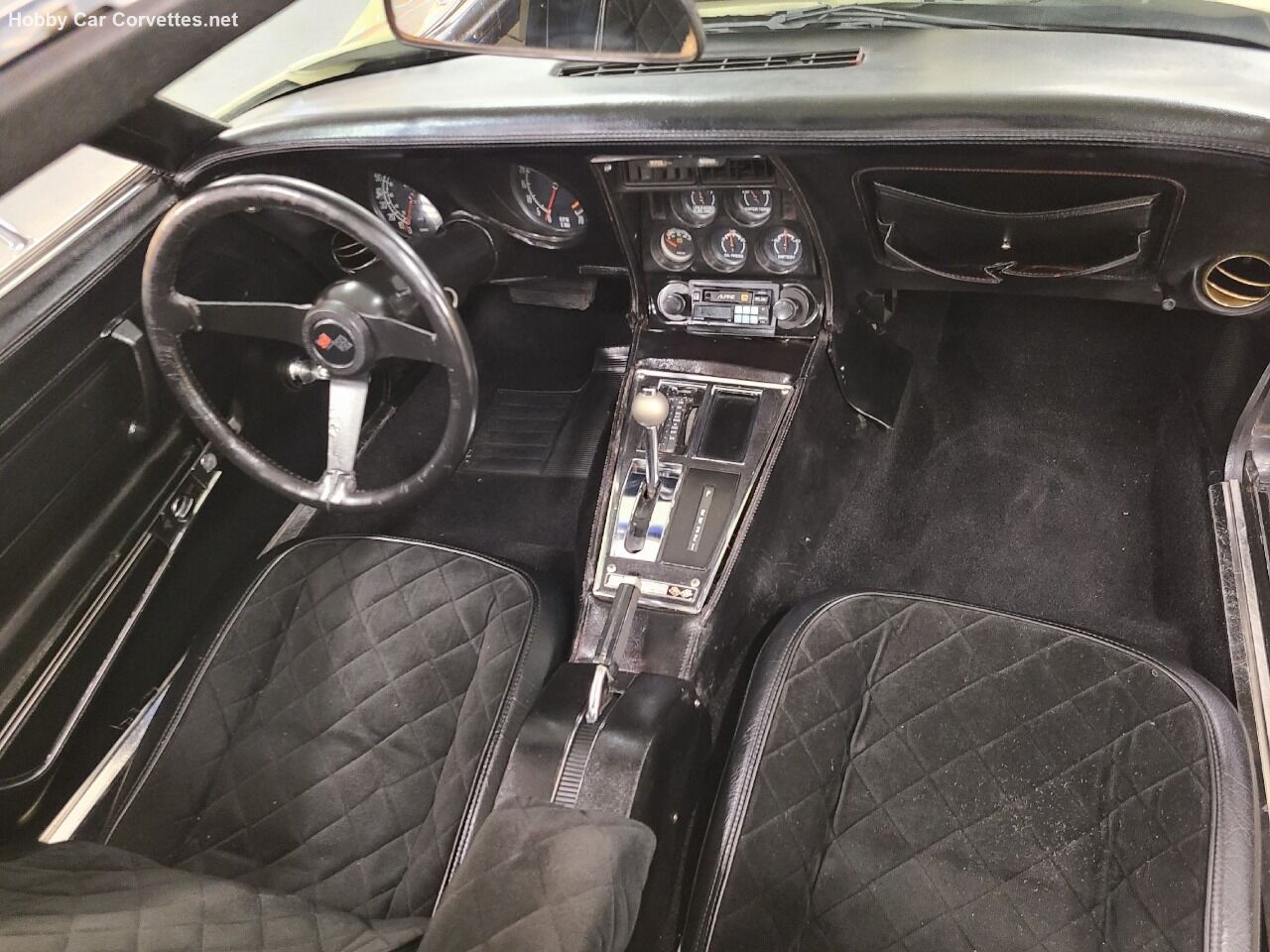 1976 Chevrolet Corvette 11