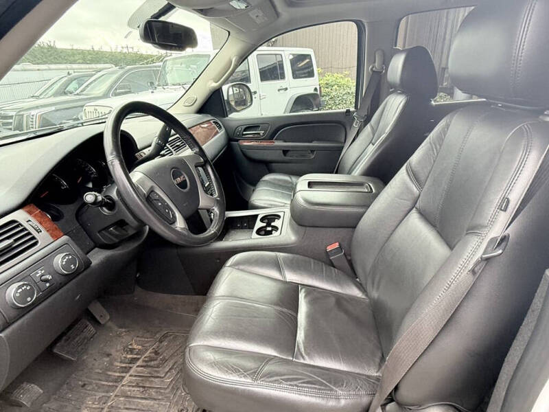 2012 GMC Yukon XL SLT