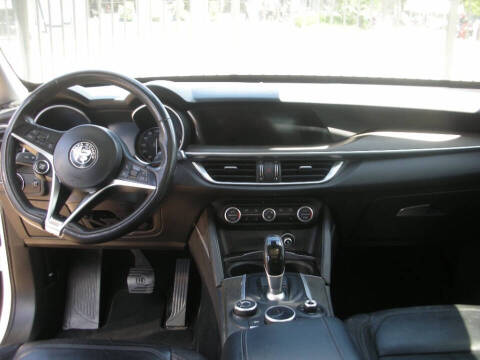 2018 Alfa Romeo Stelvio Ti