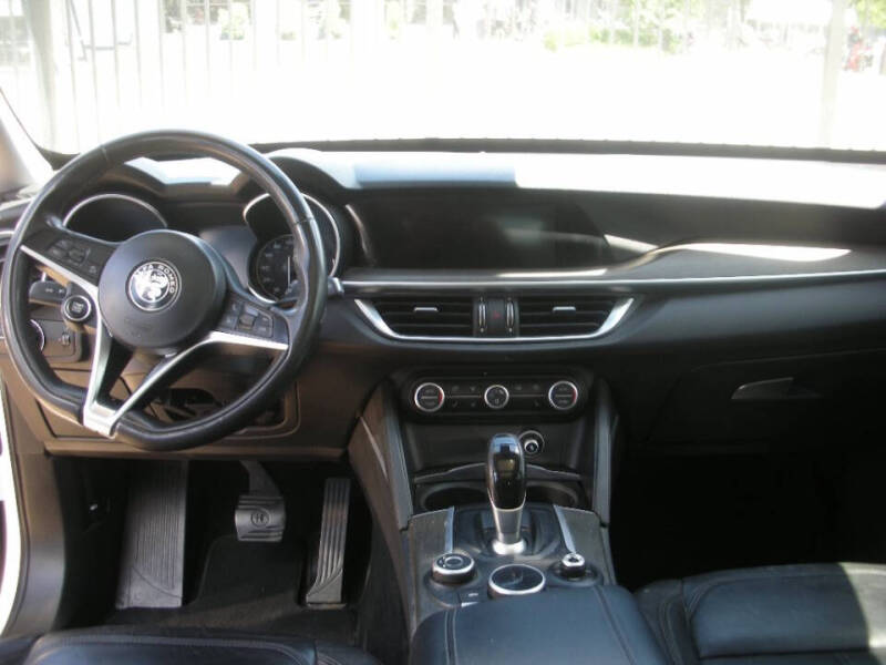 2018 Alfa Romeo Stelvio Ti