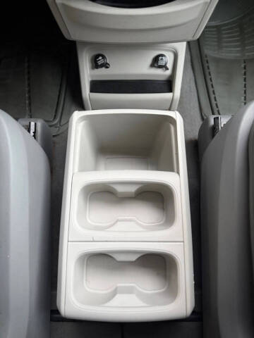 2010 Volkswagen Routan