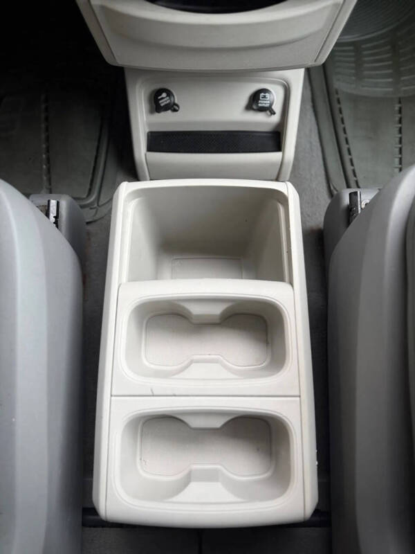 2010 Volkswagen Routan