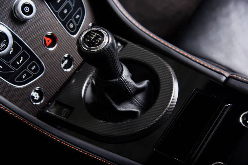 2017 Aston Martin V12 Vantage S Roadster