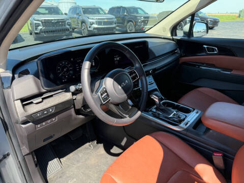 2024 Kia Carnival SX