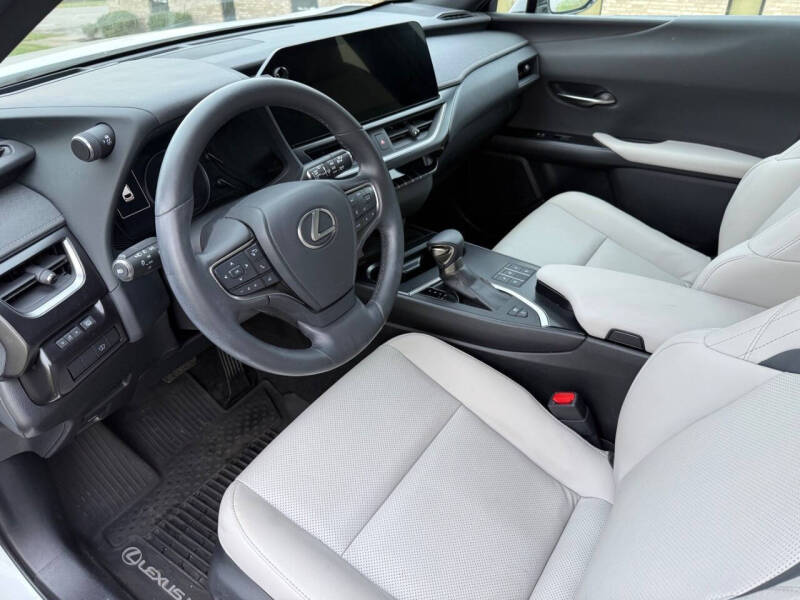 2023 Lexus UX 250h Premium