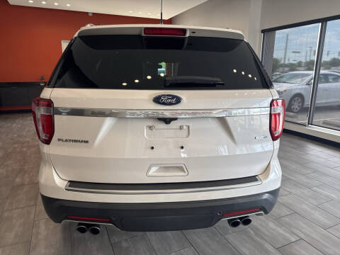 2018 Ford Explorer Platinum