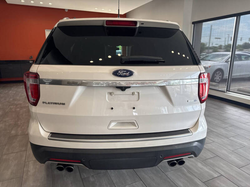 2018 Ford Explorer Platinum