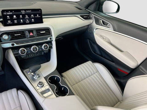 2022 Genesis G70