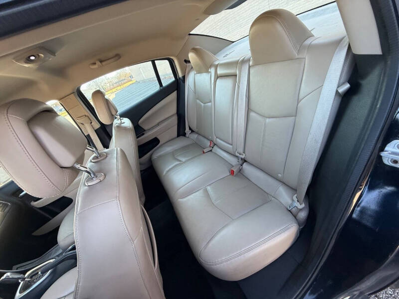 2012 Chrysler 200 Limited