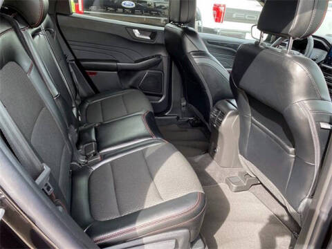 2025 Ford Escape Hybrid ST-Line Select