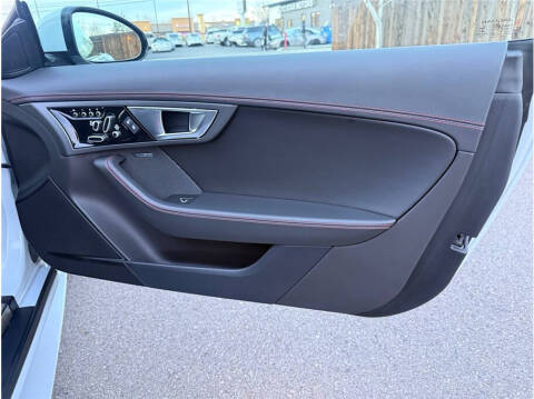 2017 Jaguar F-TYPE R