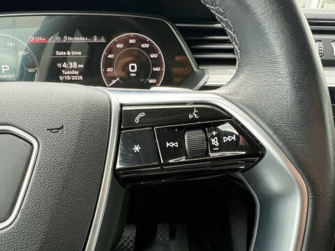 2024 Audi Q8 e-tron quattro Premium