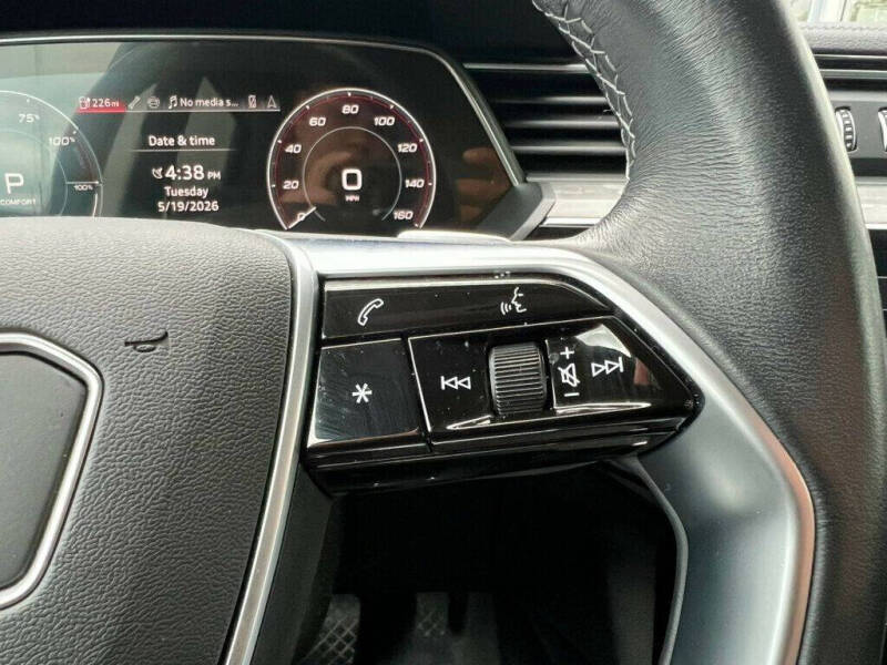 2024 Audi Q8 e-tron quattro Premium