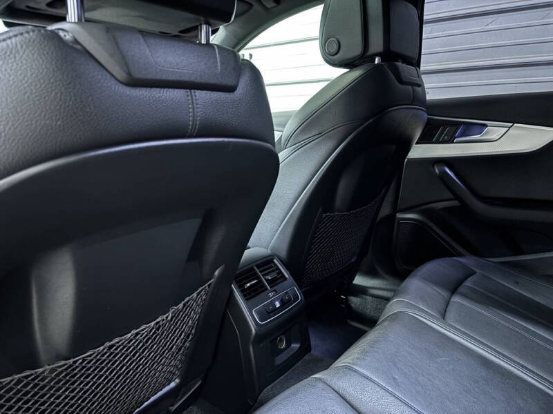 2017 Audi A4 2.0T quattro Premium Plus