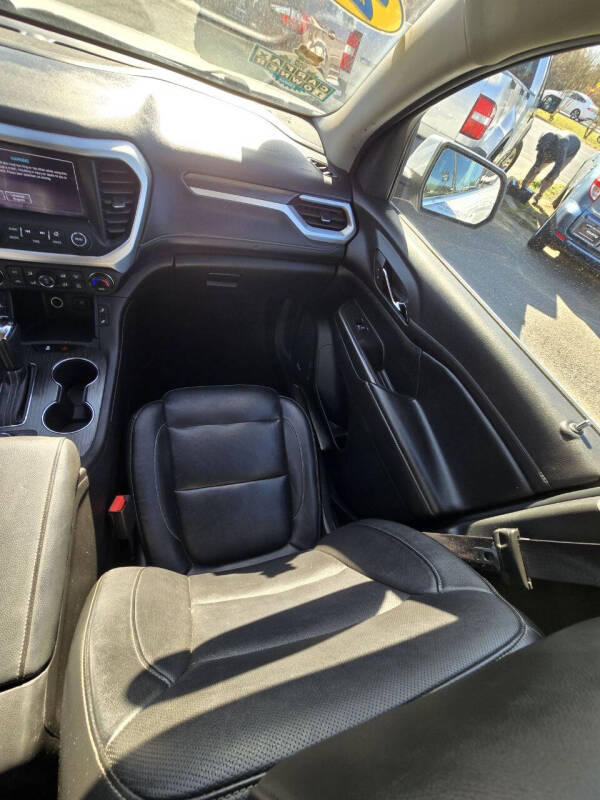 2019 GMC Acadia SLT-1