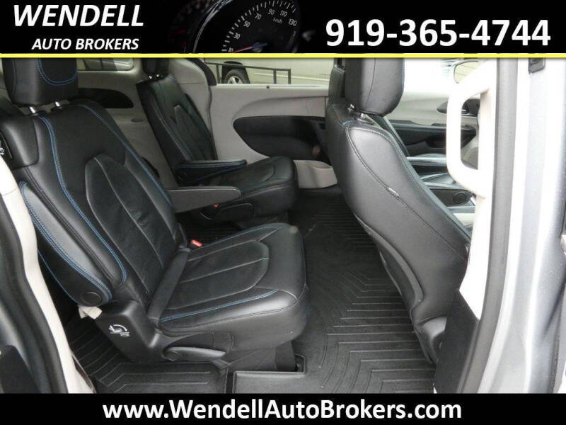 2021 Chrysler Pacifica Touring L