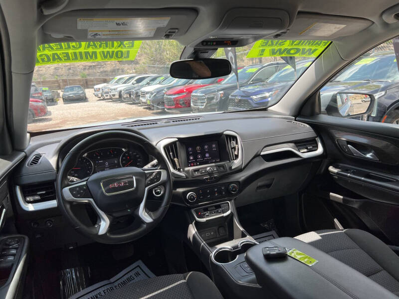 2024 GMC Terrain SLE