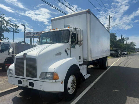 2004 Kenworth T300