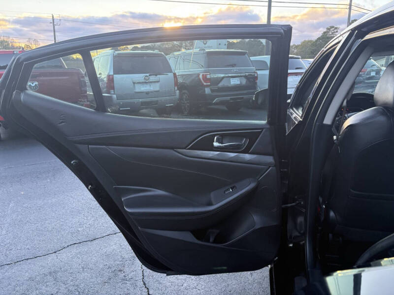 2017 Nissan Maxima 3.5 SR