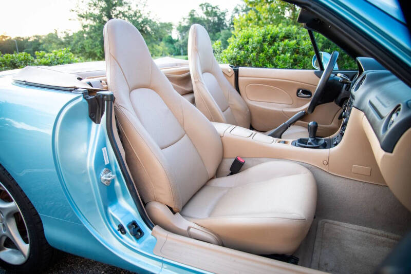 2002 Mazda MX-5 Miata