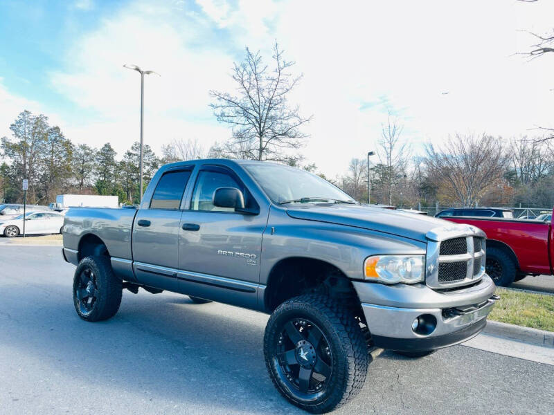 2005 Dodge Ram 2500 Pickup SLT photo 5