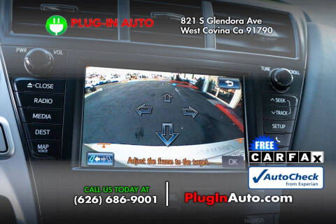 2013 Toyota Prius v Five