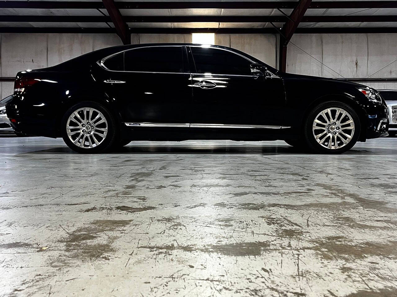 2014 Lexus LS 600h L for sale at Carnival Car Company in Victoria, TX