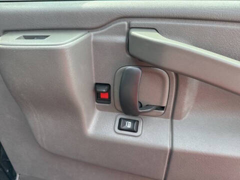 2017 Chevrolet Express LS 2500