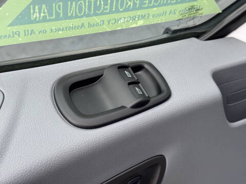 2017 Ford Transit 150 XLT