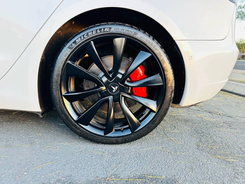 2019 Tesla Model 3 Base photo 29