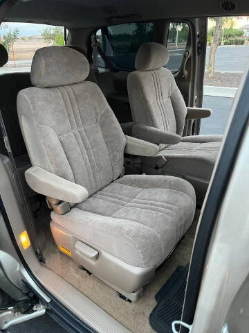 2002 Toyota Sienna XLE