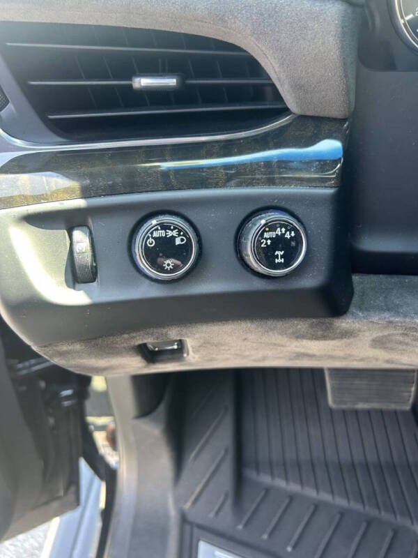 2019 Cadillac Escalade Platinum