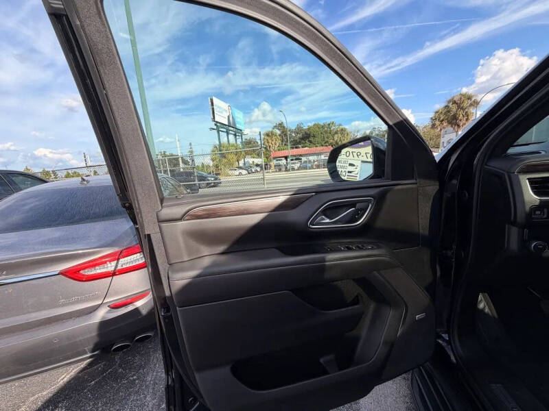 2024 Chevrolet Suburban LT