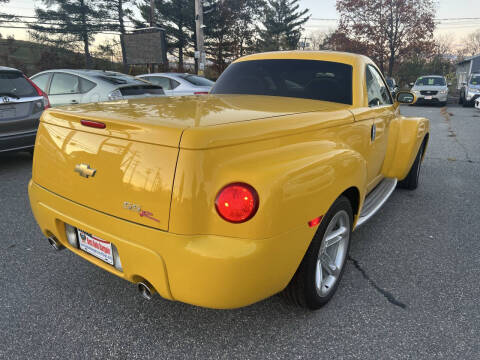 2004 Chevrolet SSR LS