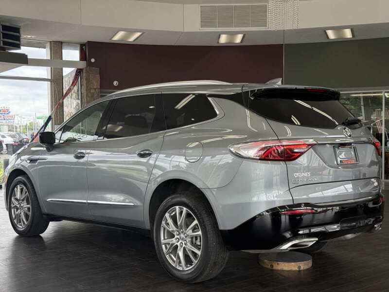 2024 Buick Enclave Essence