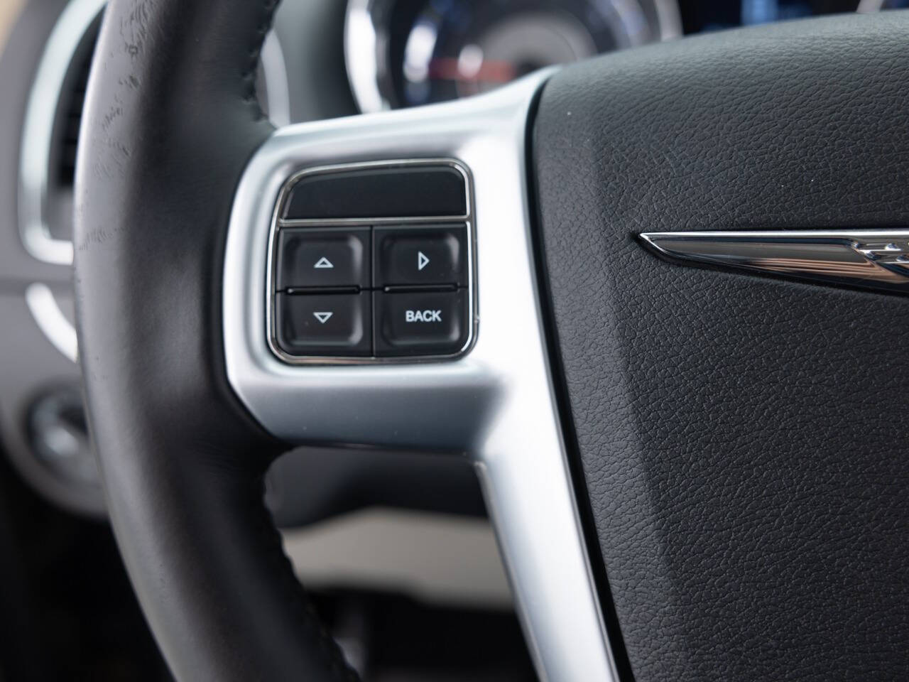 Used Car 2011 Chrysler Town And Country  Touring 4dr Mini Van For Sale Under $10,000 In Coal City, Illinois