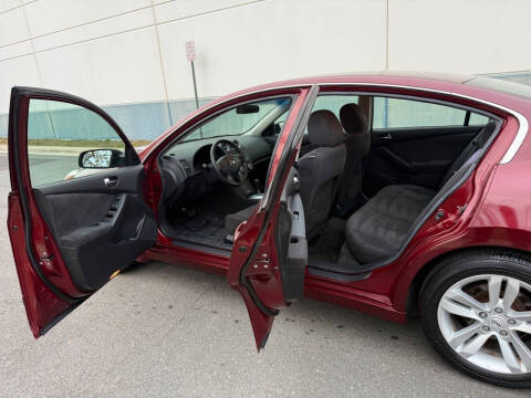 2010 Nissan Altima 3.5 SR