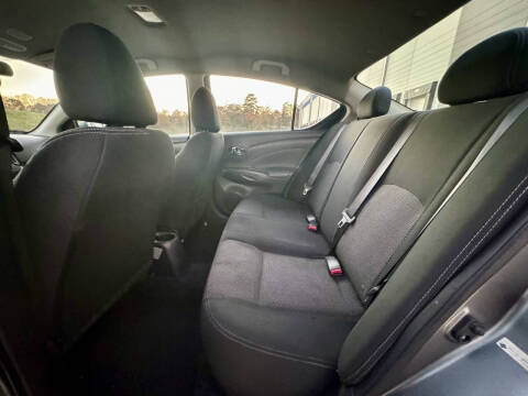 2019 Nissan Versa SV